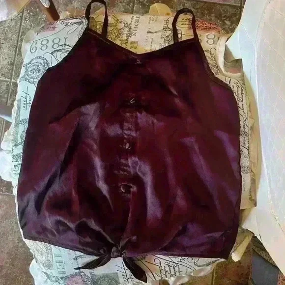 Abercrombie burgundy tank
