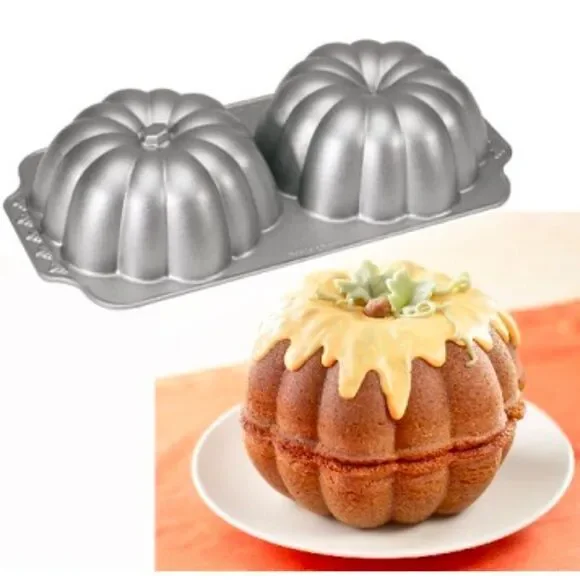 Nordic Ware Great Pumpkin Pan