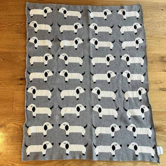 Puppy Dog‎ 100% Cotton Dachshund Weiner Dog Baby Nursery Blanket Throw 32 X 40