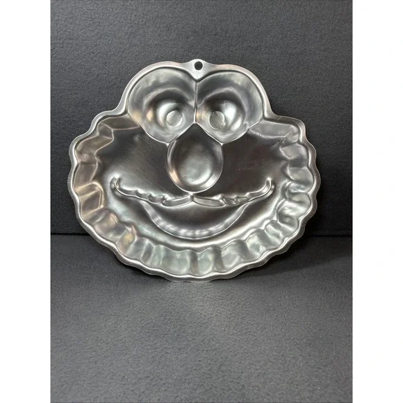 2002‎ Wilton Sesame Street Elmo Face Cake Pan Mold #2105-3461 Excellent