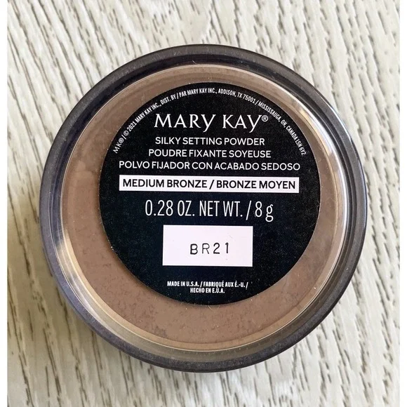 Mary Kay Silky Setting Powder Medium Bronze 175901 New .28 oz‎
