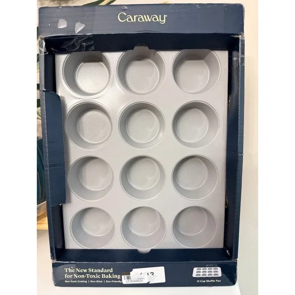 Caraway 12 Cup Muffin Pan Kitchen 12-Cup Gray Navy Non-Toxic Ceramic NWT