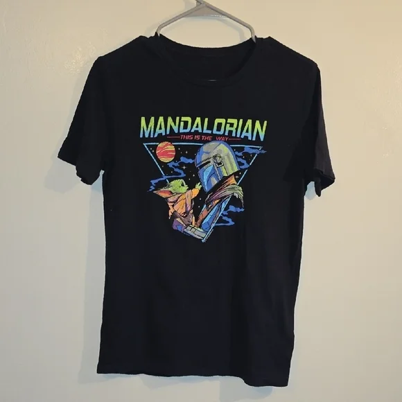 *4/$20 TEE* Star Wars Mandalorian Black Tee with Neon Graphic LOT-N