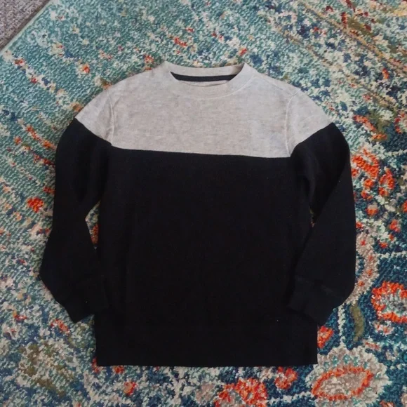 Old Navy thermal shirt