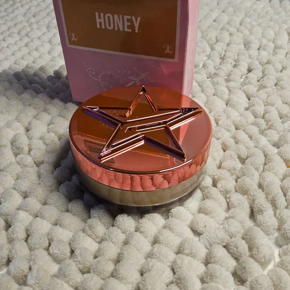 NWOT Jeffree Star Honey Setting Powder - 0.353 oz