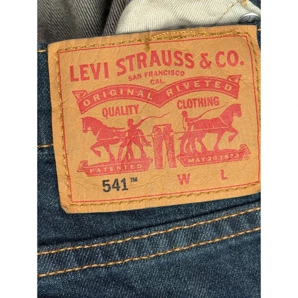 Levi's 541 Athletic Taper Jeans Mens 48x30 Stretch Dark Wash NWT