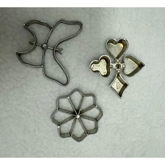 Vintage Metal Cookie Cutters Rosette Butterfly Flower Baking‎ Stamps Set Of 3