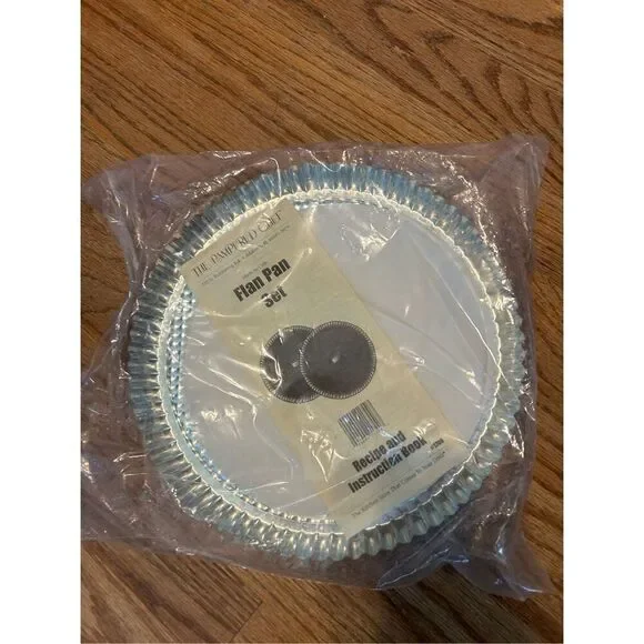 Pampered chef flan pan new Aluminum? 10