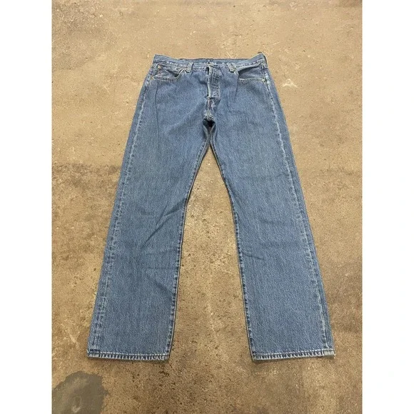 Levis 501 Jeans‎ Mens 34x31 Medium Blue Denim Regular Straight Leg Button Fly