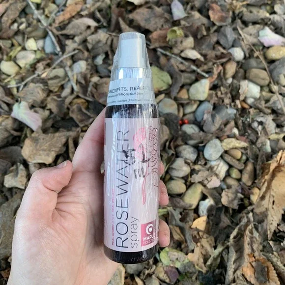 Maple Holistics Rosewater Facial Spray Hydrating Mist Refreshing‎ Glow 4 fl oz