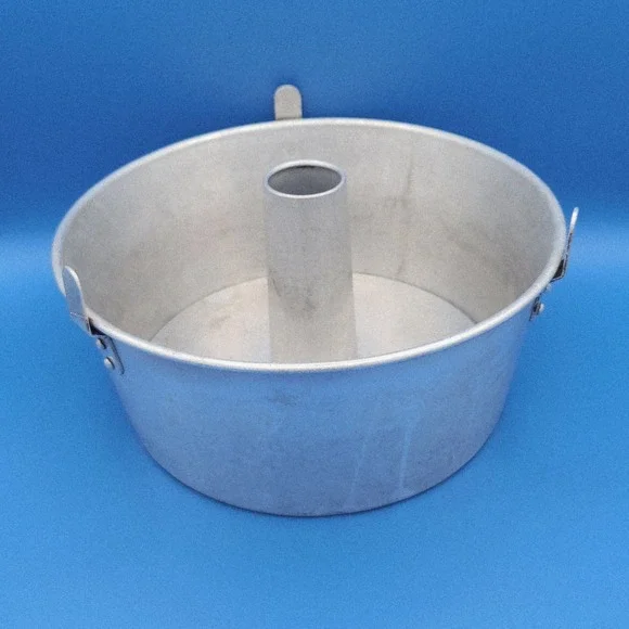 Vintage‎ Aluminum 2-piece Angel Food Cake Pan with cooling legs