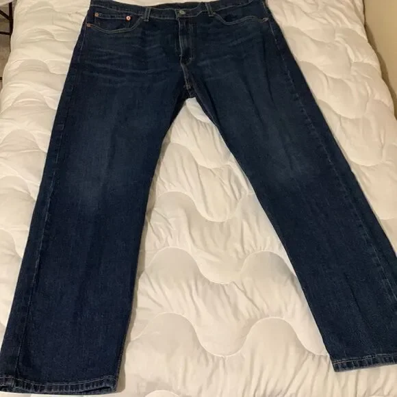Levi's 505 blue jeans 40x29 inseam slightly altered