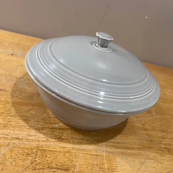 Fiesta Pearl Gray Covered Casserole Dish Round Ceramic Serving Bowl Vtg Style