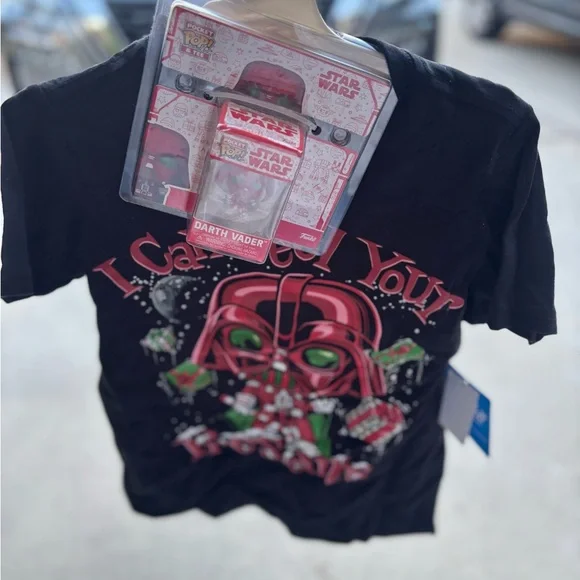 Star Wars XS Christmas Shirt & Figurine