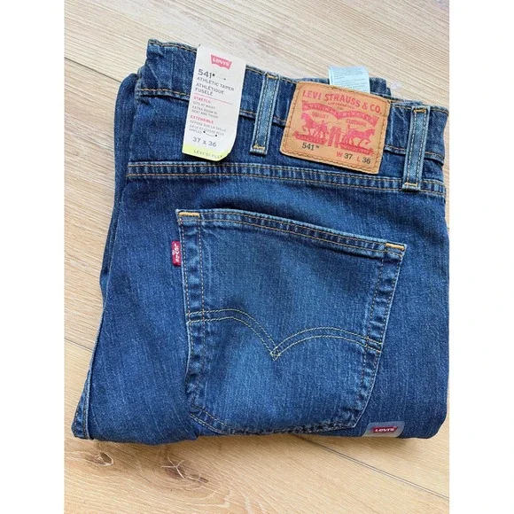 Levis 541 Athletic Taper Mens Jeans 37x36 Blue Flex Stretch Denim Irregular NWT