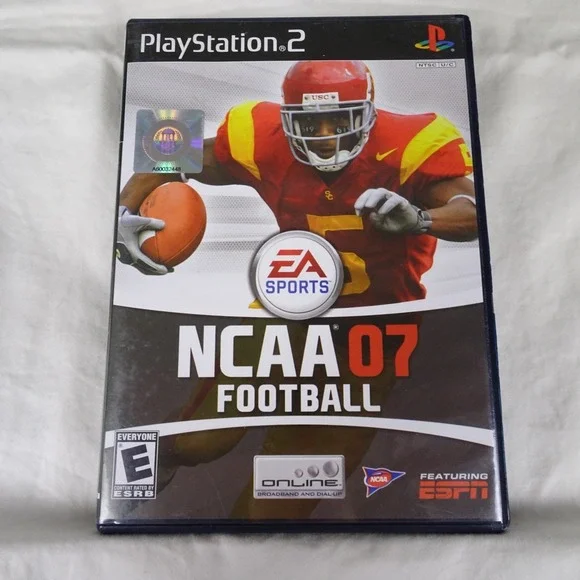 Play Station 2 - EA Sports NCAA 07 Football w/ manual