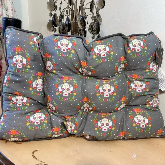Skull & Bones Dachshund Sugar Skull Day of the Dead Pet Dog Bed NEW NWT