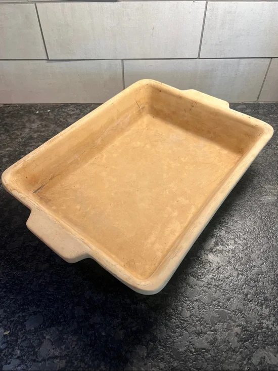 Home and Garden Rectangular stoneware Baking Dish in Light Tan. Preseasoned