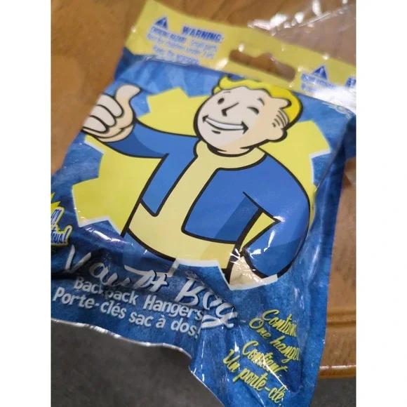Fallout 4 Vault Boy‎ Backpack Hanger Keyring Blind Mystery Bag Bethesda
