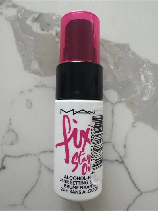 🌸5/$25🌸 MAC fix it stay over 24hr setting spray