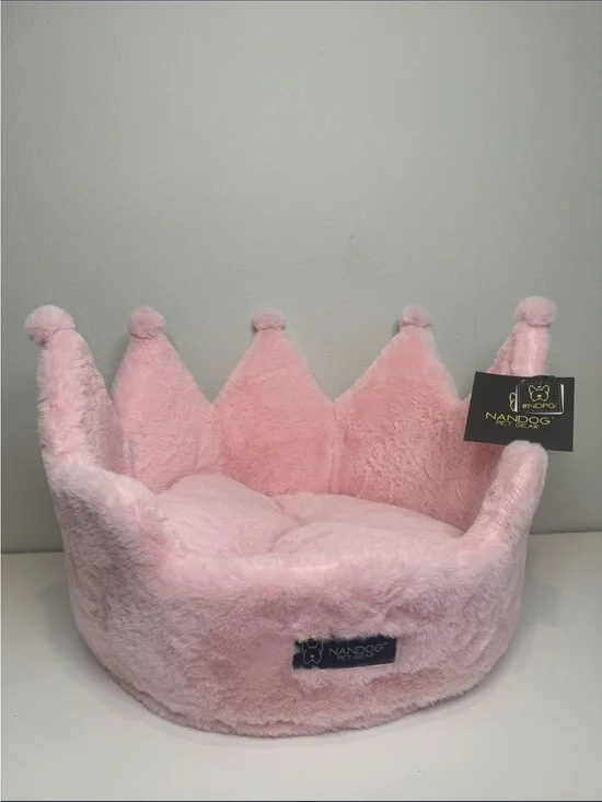 NWT Cute Little Pink Princess Dog/Puppy Bed Nandog