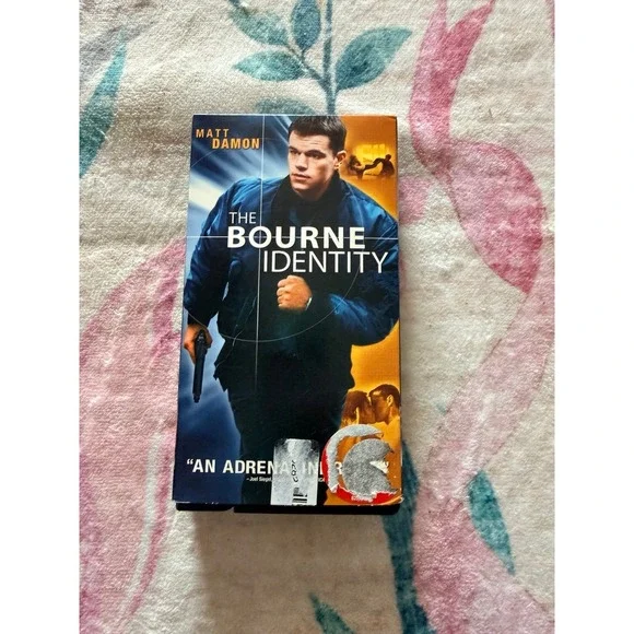 The‎ Bourne identify vhs
