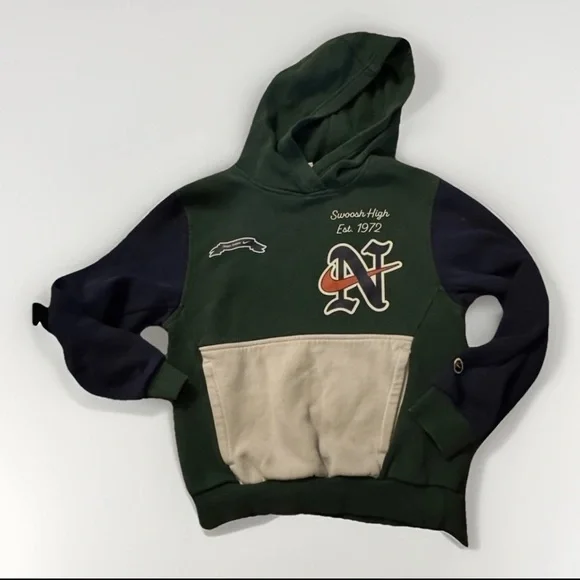 Nike Kids Hoodie Small Swoosh High EST Color Block Pullover Front Pocket