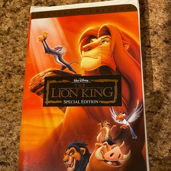 Disney The Lion King Platinum‎ Edition VHS -collectible- with new song!!