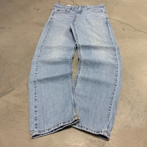 Vintage y2k Levi's Light Wash Jeans