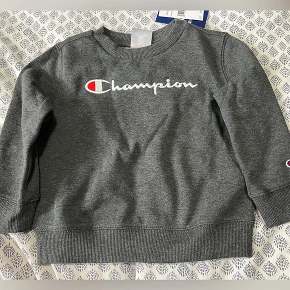 Champion Toddler Crew Neck Fleece pullover. NWT