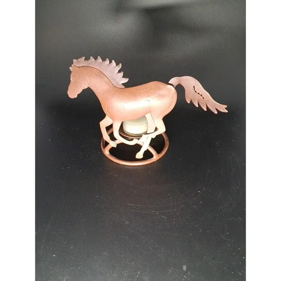 Small metal horse 5