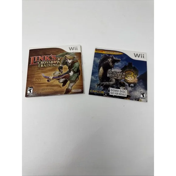Link's Crossbow Training (Nintendo Wii) w/ Manual & Monster Hunter 3 Demo Disc