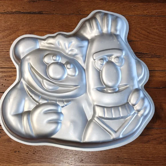 Vintage Wilton Bert & Ernie Cake Pan | Sesame Street | Heavy Aluminum | 14”