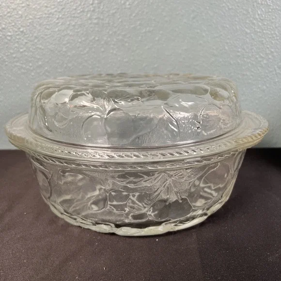 Libbey ORCHARD FRUIT Clear Glass 3 QT Round Casserole Baking Dish, Pie Plate Lid