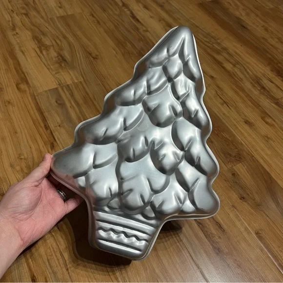 Wilton‎ Cake Pan Mold CHRISTMAS TREE 502-1107 Winter Vintage Holiday Baking