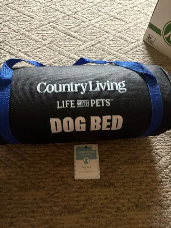 New Country Living Blue Dog Bed with Carrying Bag