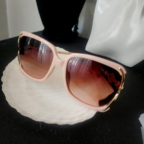 Blush Pink Cut Out Fashion Sunglasses with Accent Arms NWT