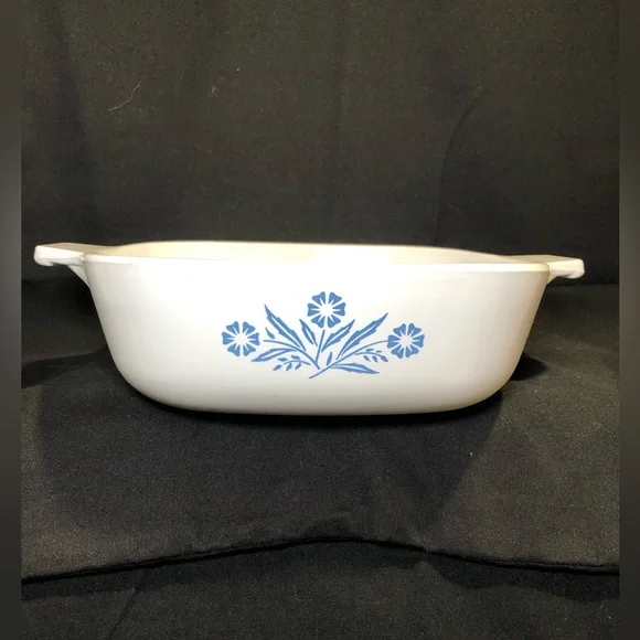 CORNING WARE 1 QUART CASSEROLE DISH, BLUE CORNFLOWER, P-1-B, ****no lid