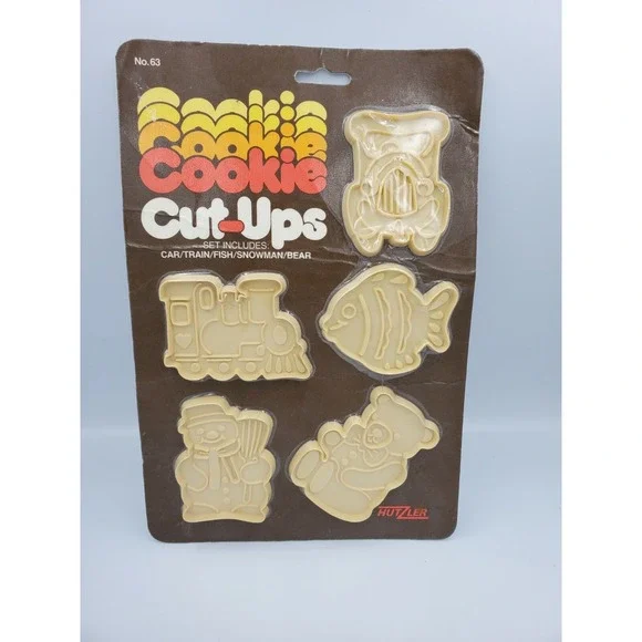 Vintage Cookie Cutters Hutzler Set of 5 Cookie Cutters Sealed Bear Fish Animals