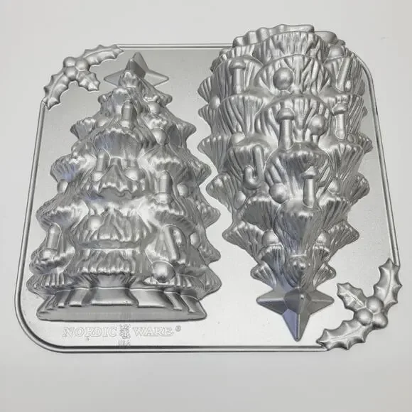 Nordic Ware 3D Holiday Christmas Tree Cake Pan Mold Williams Sonoma Heavy Duty