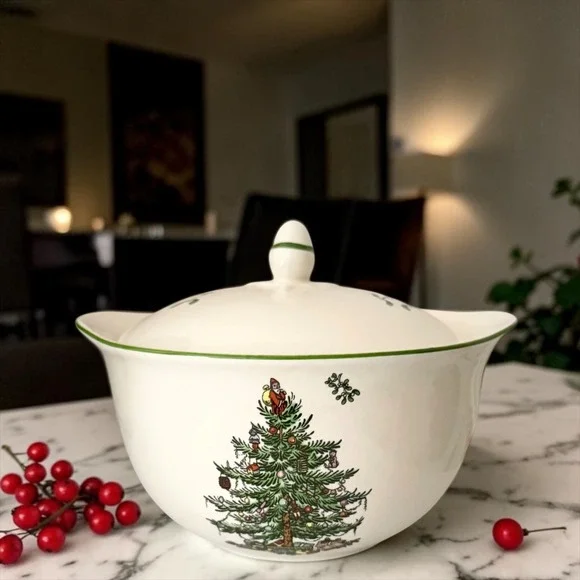 NIB Spode Christmas Tree Individual Casserole Dish 20oz White XT5181-X Holiday