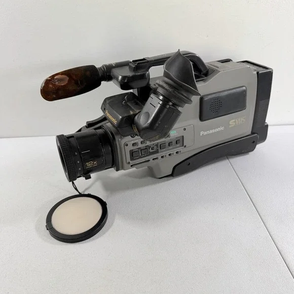 Panasonic AG-456UP PRO LINE S-VHS Reporter Movie Camcorder AS IS UNTESTED