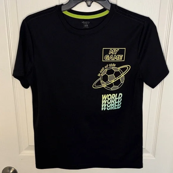 EUC Boys Old Navy Black Tee with Soccer and Planet Graphic