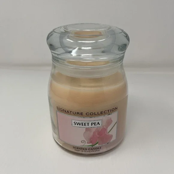 Bath & Body Works Sweet Pea Candle Signature Collection Single Wick 14.5oz Unlit