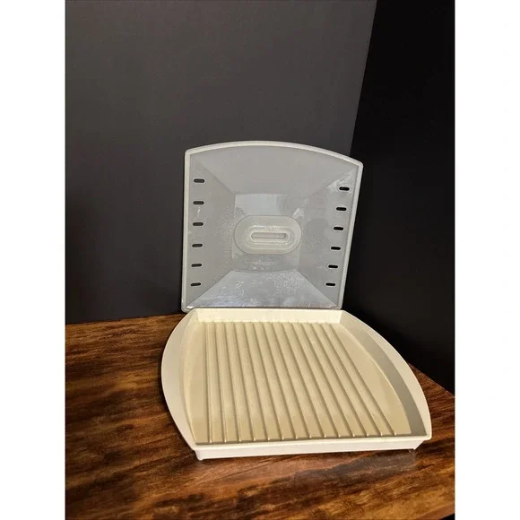 Miracle Ware Progressive International Microwave Bacon Tray w/Lid 10