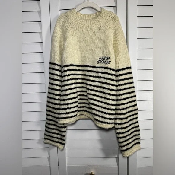 NWT Zara Girls Cream and Black Striped ‘New York’ Sweater Size 11/12 years