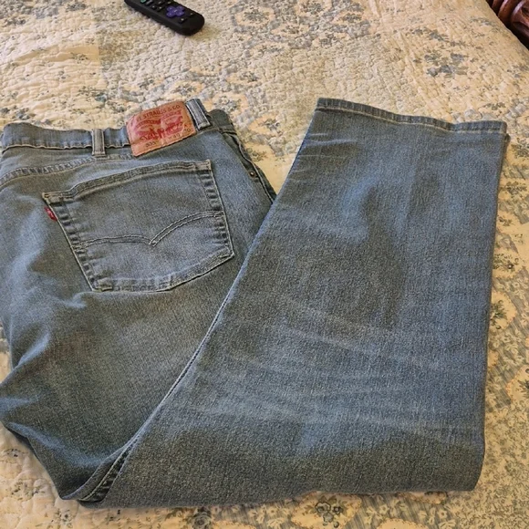 Levi's Men's Blue Jeans 505's Mid Wash. Sz 40