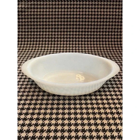 VTG Glasbake Casserole White Milk Glass Oval Baking Dish J235 1 Qt USA Made