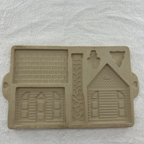 The Pampered Chef Stoneware Gingerbread House Cookie Mold Vintage 1992 Bakestone