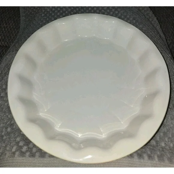VINTAGE Wilton Industries Stoneware 10 Inch Round‎ Pie Ruffled Pan 2004 EUC!!